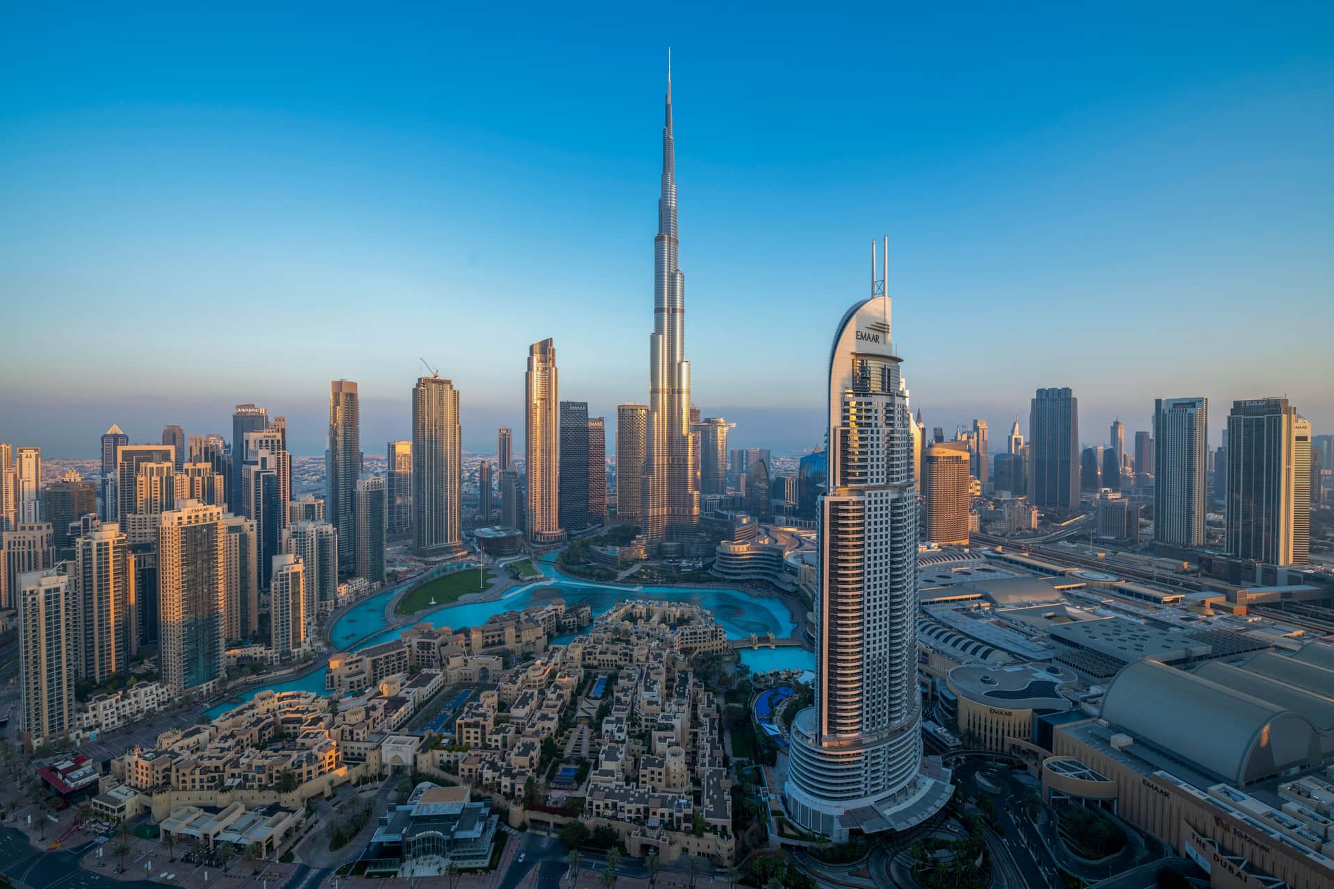 Dubai — Skyline & Waterfront Living